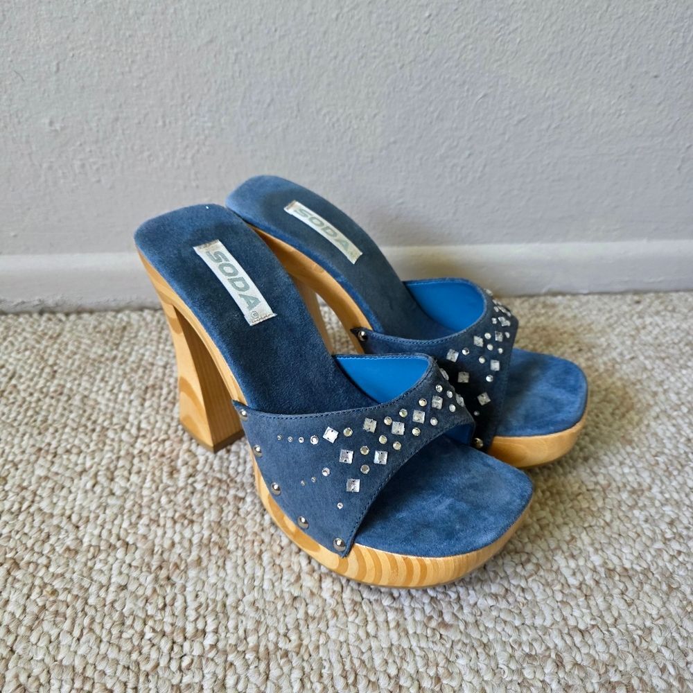 New In Box RARE Vintage Y2K Soda Wooden Heels With Rhinestones Size 9